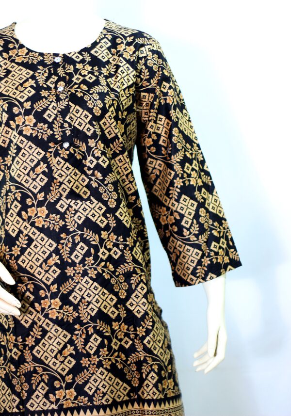 Lawn Dress - Printed 2 PC Stitched Shirt & Trouser - Black Colour - Image 2